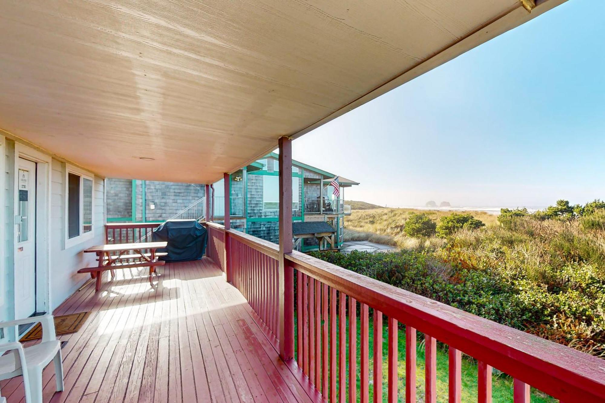 Getaway Oceanfront Lodging Rockaway Beach Exterior photo
