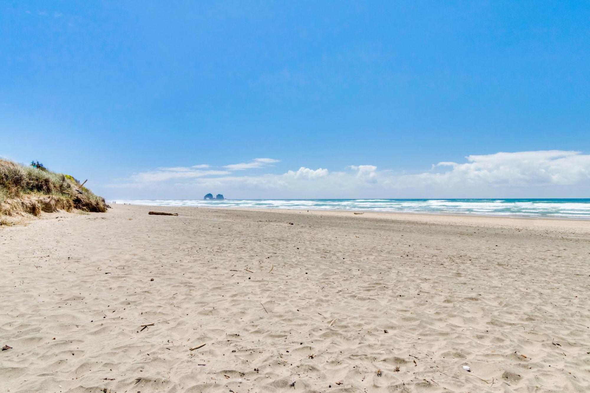 Getaway Oceanfront Lodging Rockaway Beach Room photo