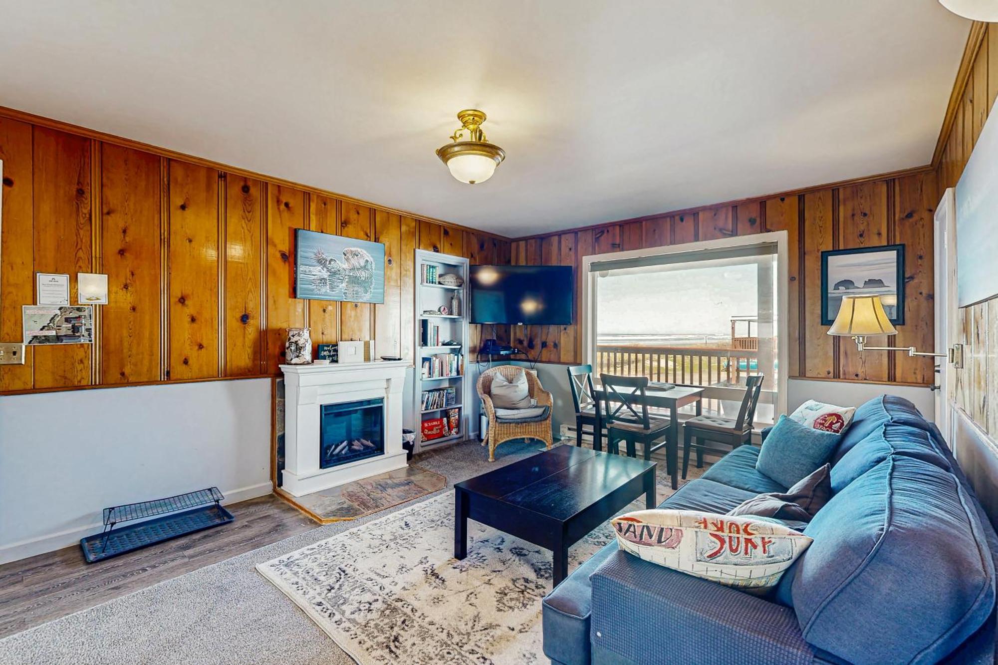 Getaway Oceanfront Lodging Rockaway Beach Room photo