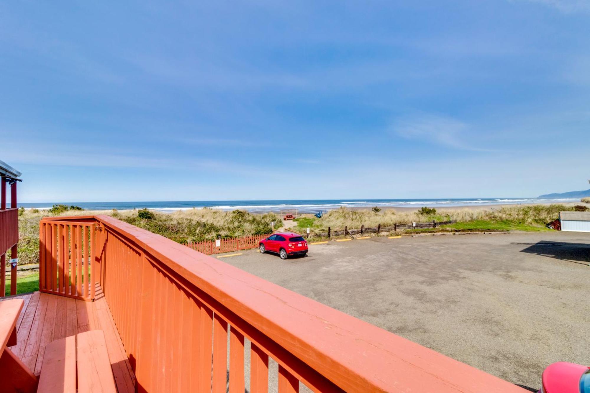 Getaway Oceanfront Lodging Rockaway Beach Exterior photo