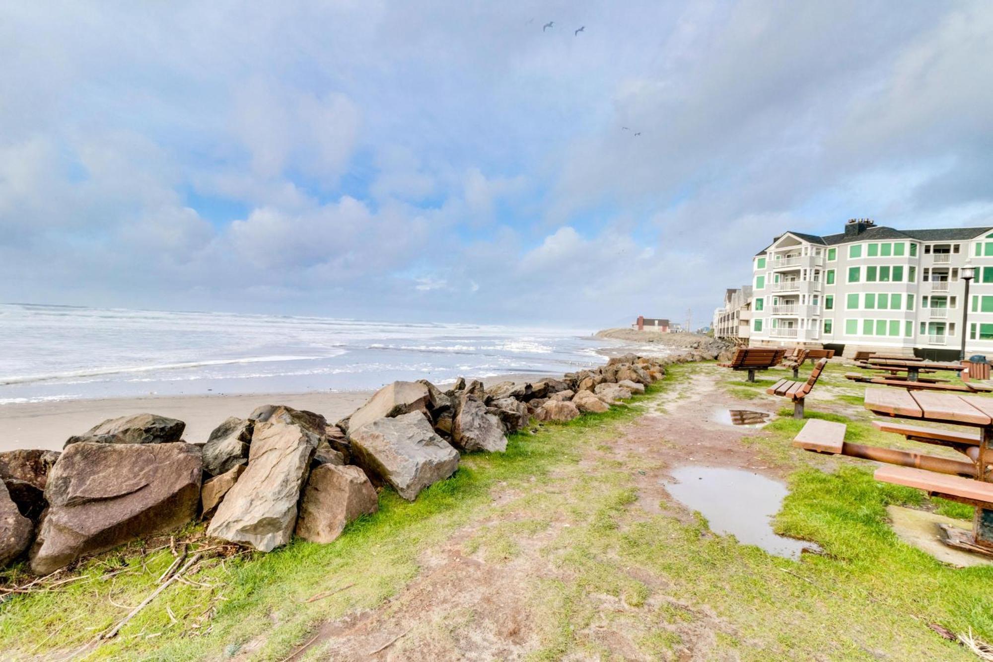 Getaway Oceanfront Lodging Rockaway Beach Exterior photo